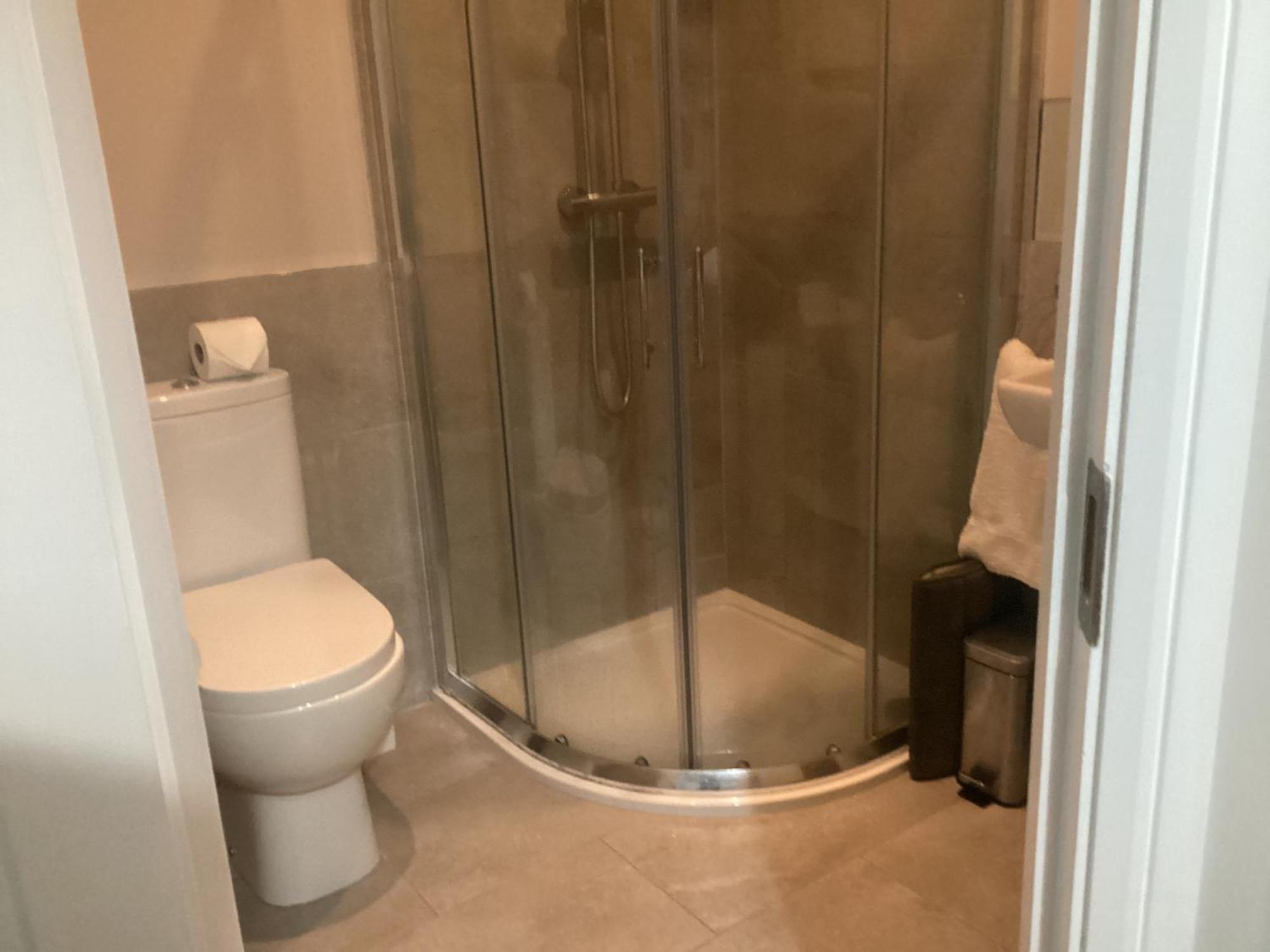4 Cois Glaisin View Apartman Navan Kültér fotó